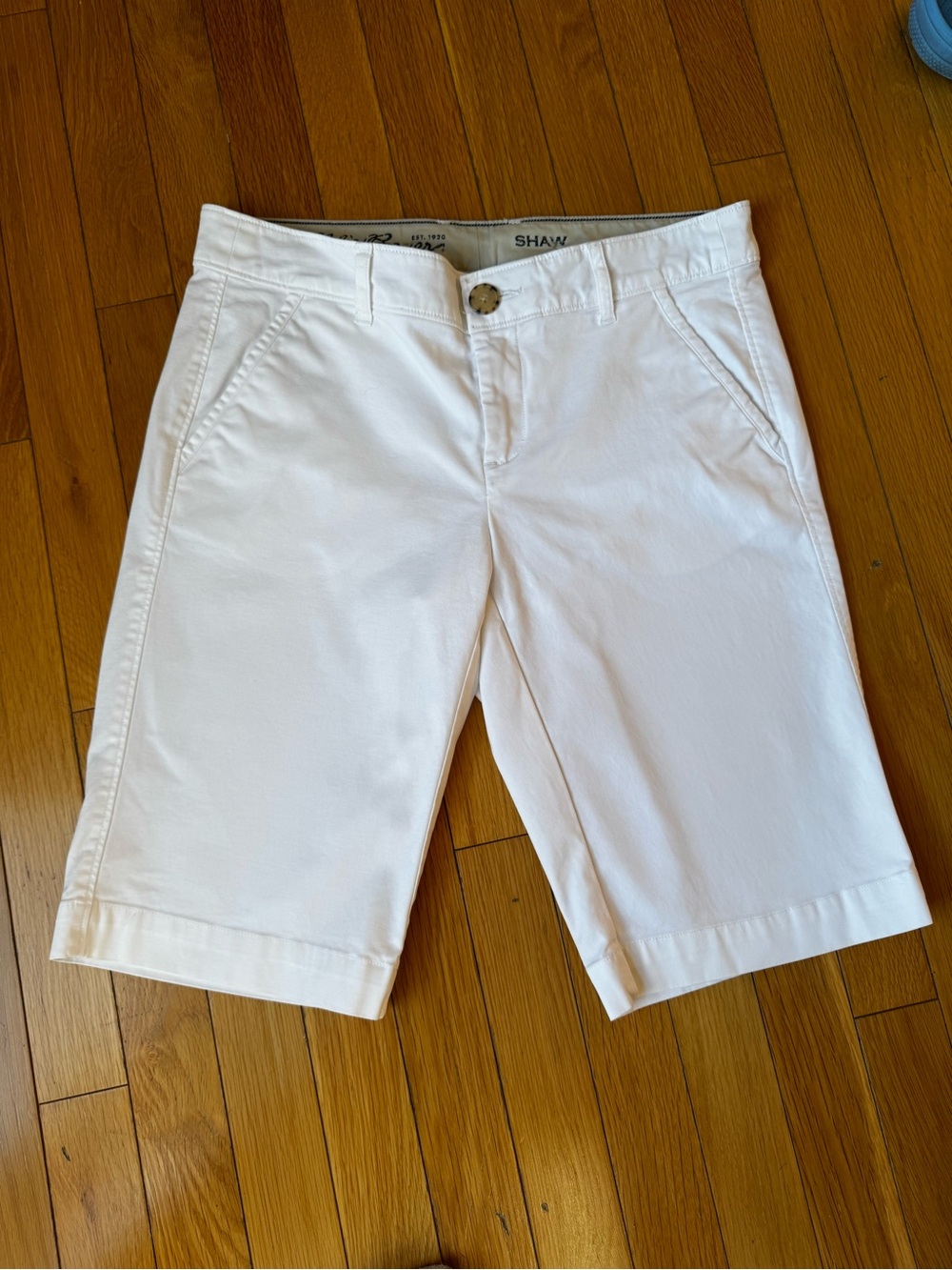Vintage Eddie Bauer Women’s Shaw Chino Bermuda Shorts White Cotton Size 4